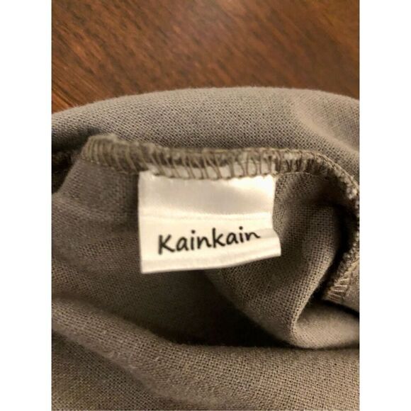 2 22” x 24” Pillow Covers Grey with Red Embroidered Flower Sunburst Full Zip Was - Picture 13 of 16